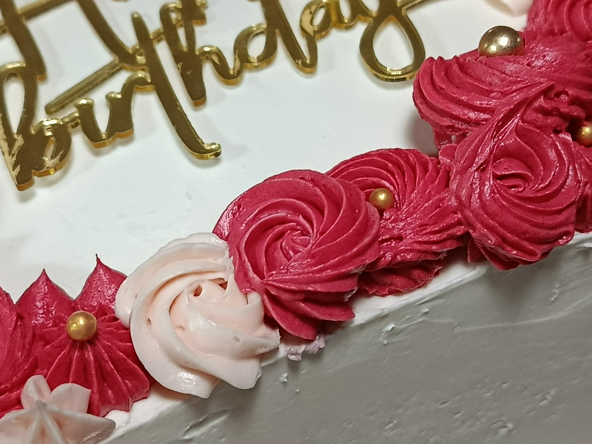 TORTA DECORATA CON SAC A POCHE